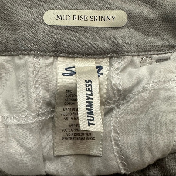 Seven7 Womens Mid Rise Skinny tummyless Jeans Light grey Size 12 !! - Picture 10 of 13
